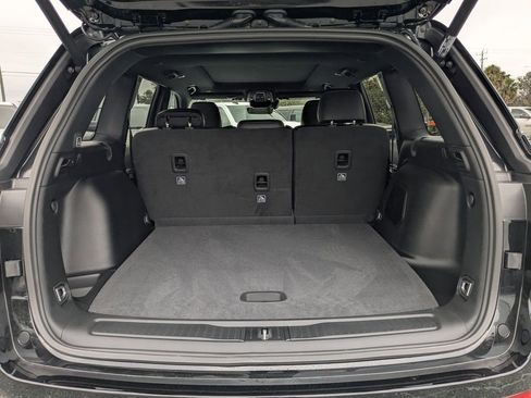 New 2026 Jeep Grand Cherokee Limited AWD/4WD image 13