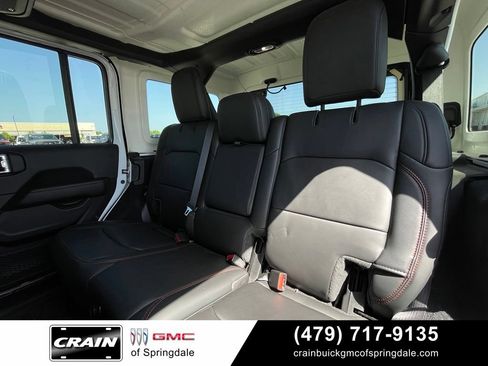 Used 2026 Jeep Wrangler Unlimited Rubicon w/ Technology Group AWD/4WD image 25
