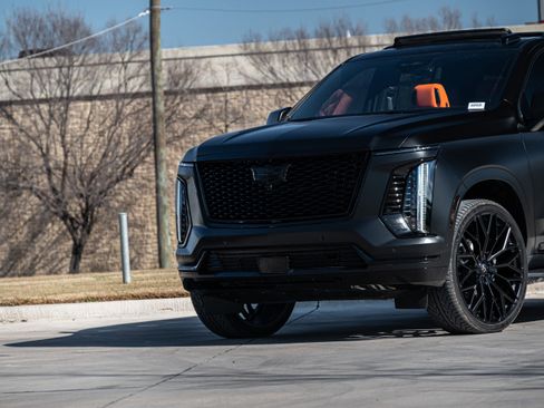 Used 2025 Cadillac Escalade Sport image 42