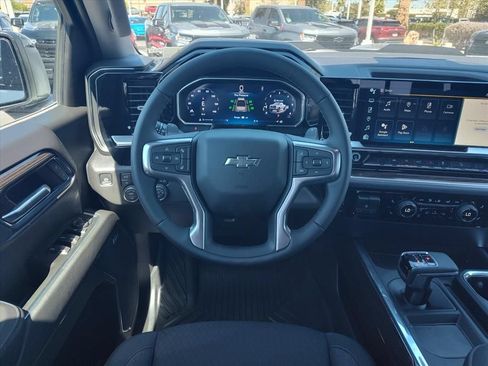 New 2026 Chevrolet Silverado 1500 LT Trail Boss w/ Convenience Package II AWD/4WD image 7