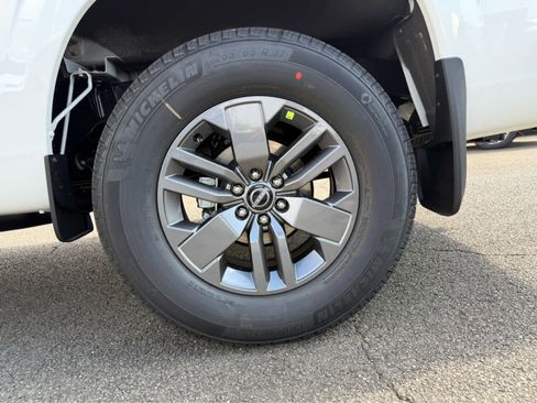 New 2026 Nissan Frontier SV image 5