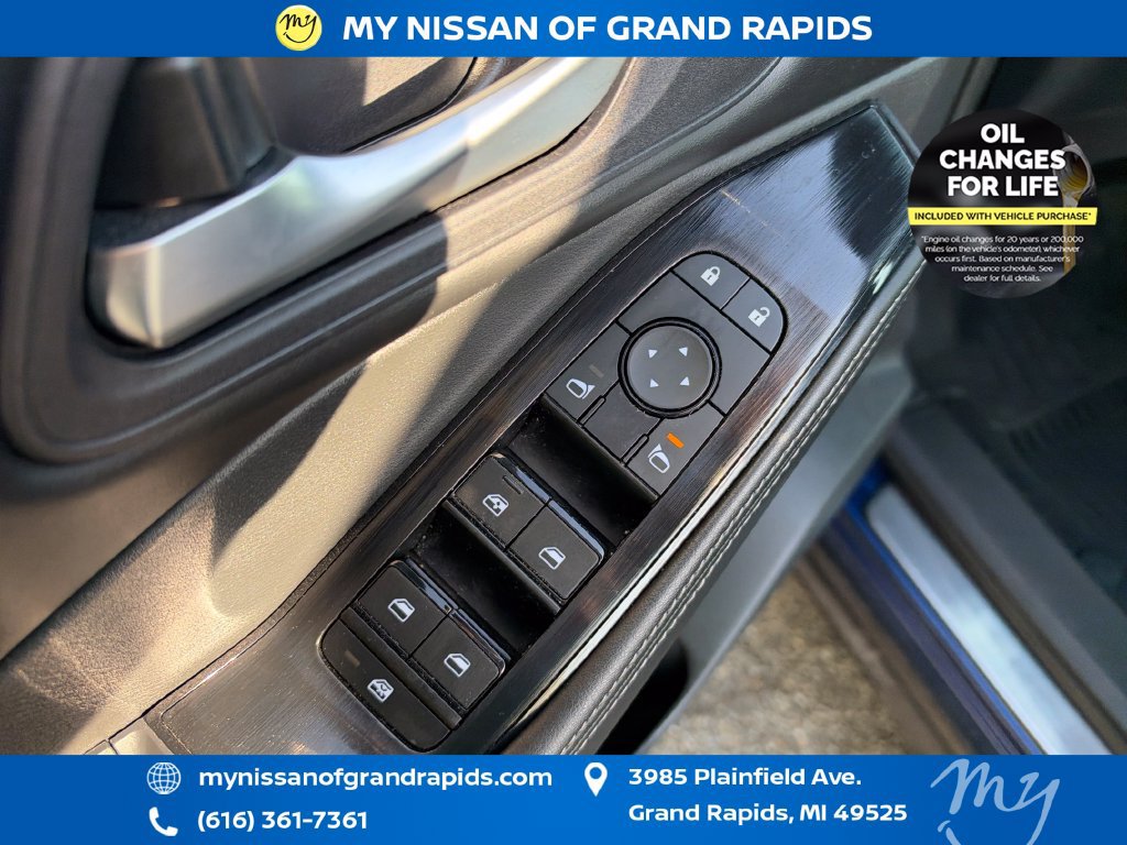 Certified 2023 Nissan Rogue SV w/ SV Premium B Package AWD/4WD image 12