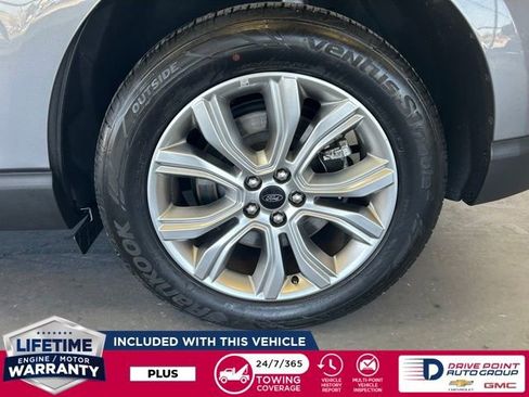 Used 2024 Ford Edge Titanium image 11