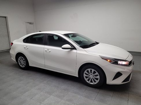 Used 2022 Kia Forte Sedan FWD image 11