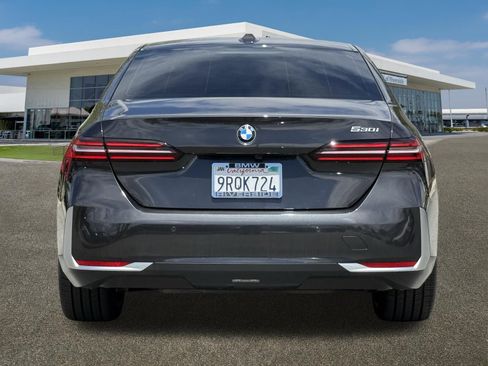 Certified 2024 BMW 530i w/ Premium Package RWD image 9