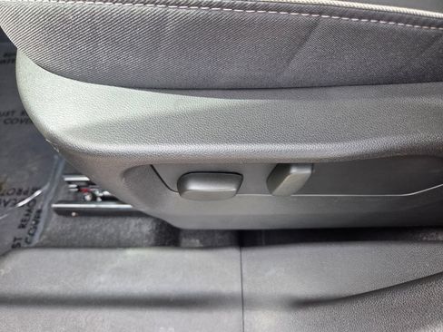 Used 2023 Buick Envision Essence AWD/4WD image 4