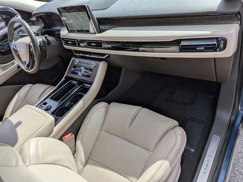 Used 2020 Lincoln Aviator Reserve w/ Equipment Group 202A image 24