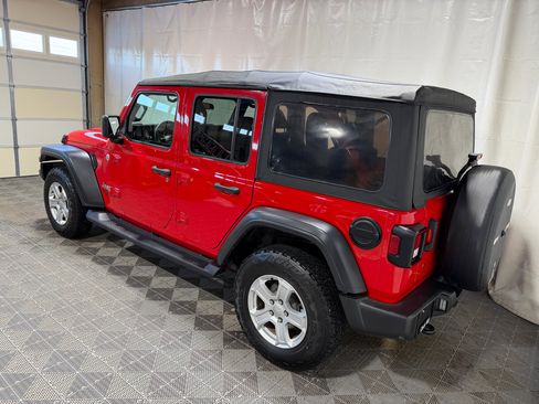 Used 2018 Jeep Wrangler Unlimited Sport S image 4