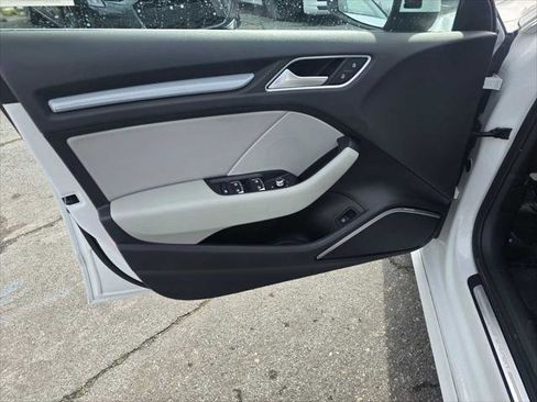 Used 2016 Audi A3 e-tron Premium Plus w/ Premium Plus Package image 21