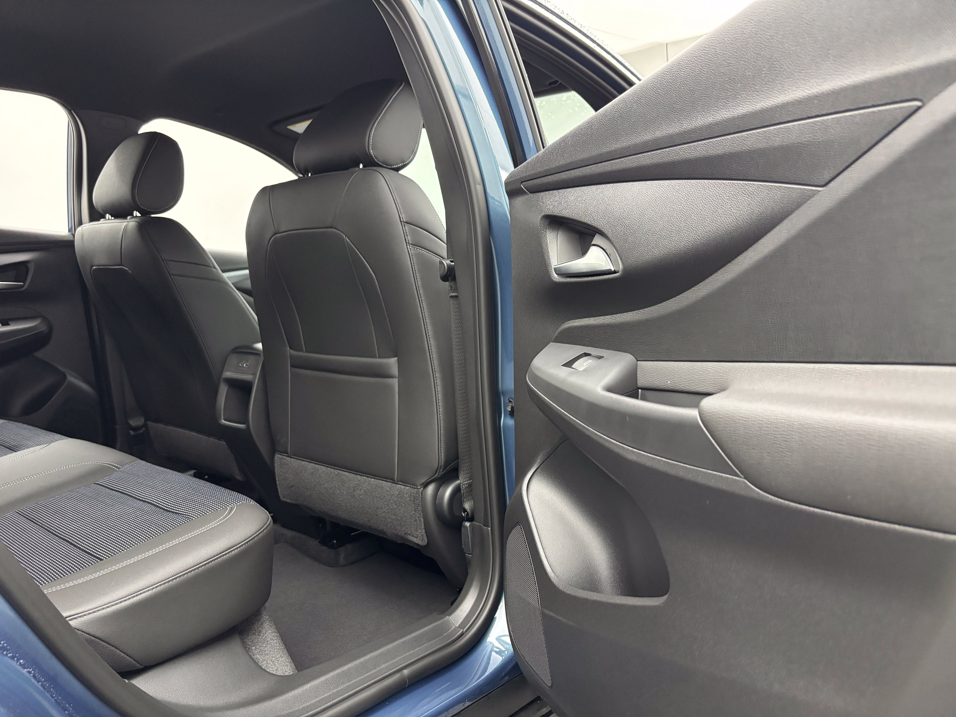 New 2026 Buick Envista Sport Touring w/ Convenience I Package FWD image 31