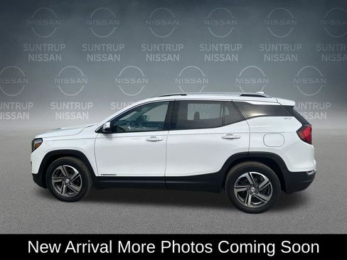 Used 2020 GMC Terrain SLT w/ Preferred Package FWD image 3