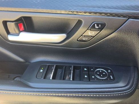 Used 2024 Toyota Grand Highlander AWD Hybrid image 20
