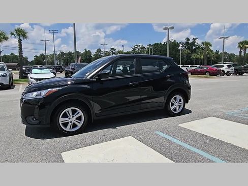 Used 2025 Nissan Kicks Play S FWD image 23