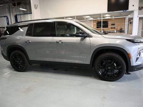 New 2026 Chevrolet Traverse LT w/ LPO, Floor Liner Package image 4