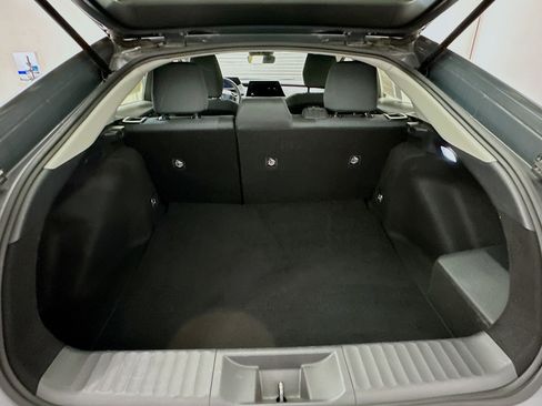 Used 2024 Toyota Prius LE image 30