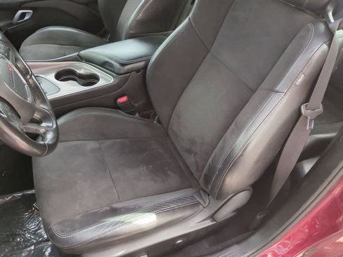 Used 2022 Dodge Challenger R/T w/ Plus Package image 17