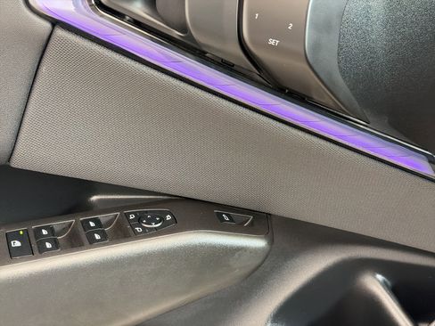 Used 2025 BMW X3 xDrive30i w/ Premium Package image 23