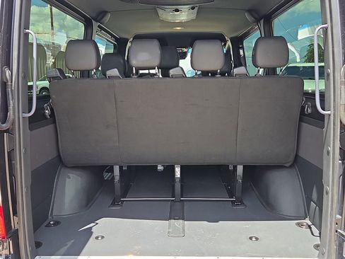 Used 2021 Mercedes-Benz Sprinter 2500 image 14
