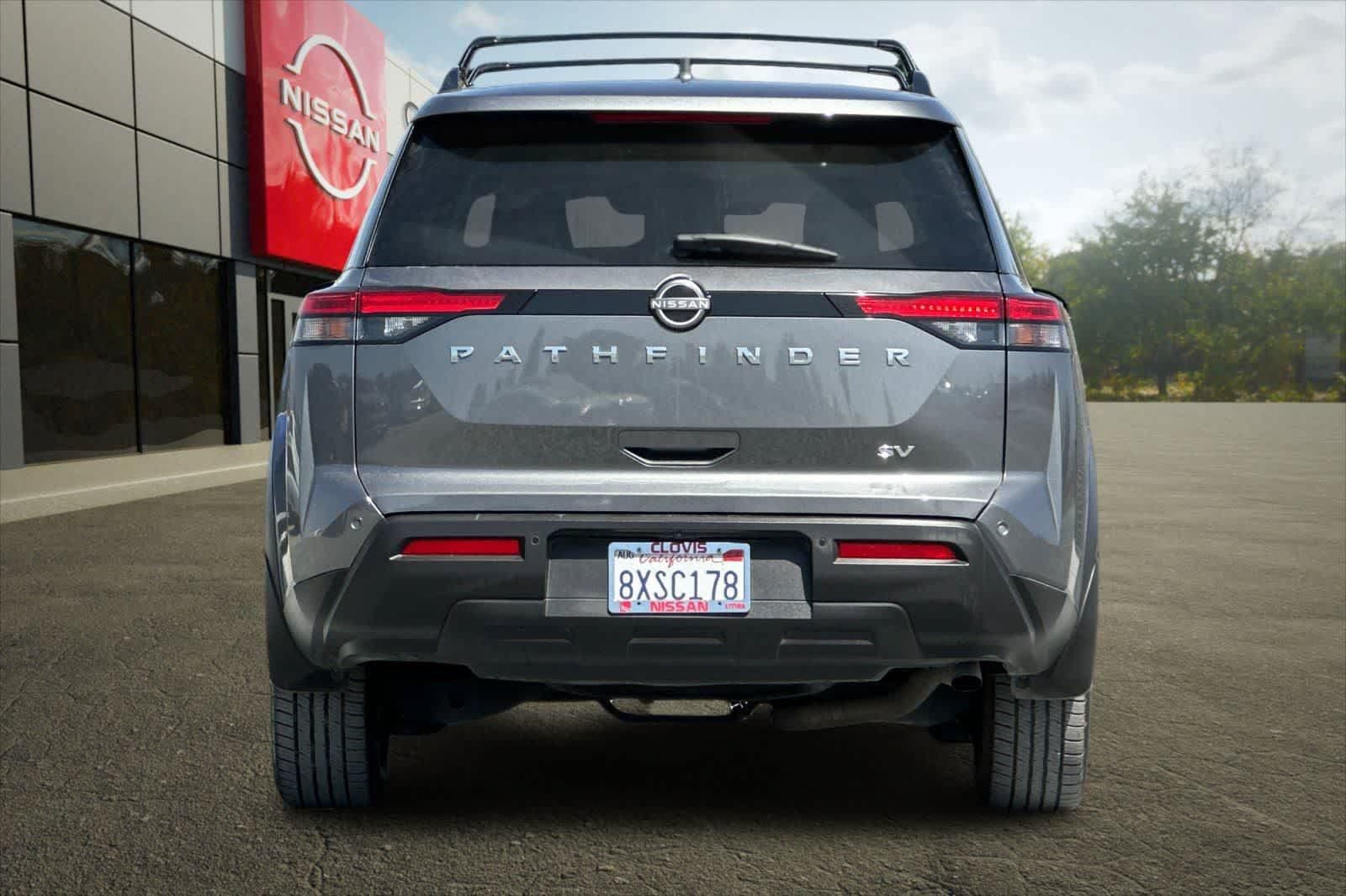 Certified 2022 Nissan Pathfinder SV FWD image 8