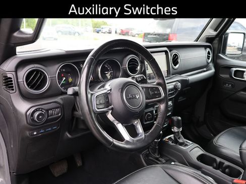 Used 2022 Jeep Wrangler Unlimited Sahara w/ Cold Weather Group AWD/4WD image 21