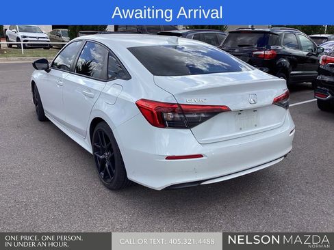 Used 2022 Honda Civic Sport image 7