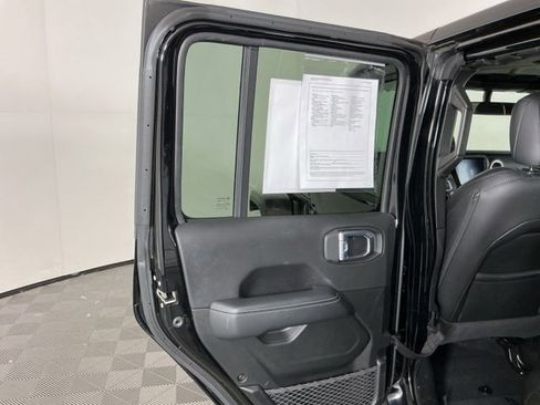 Used 2021 Jeep Wrangler Unlimited Sahara w/ Uconnect 4C Nav & Sound Group AWD/4WD image 26