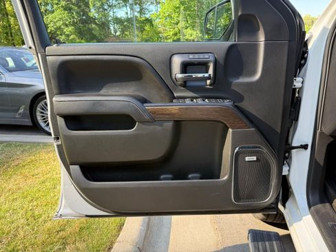 Used 2017 GMC Sierra 1500 Denali w/ Denali Ultimate Package image 23