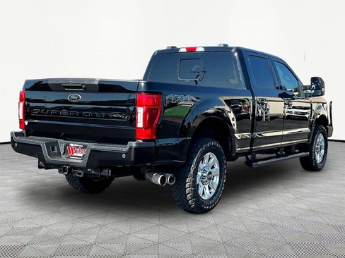 Used 2022 Ford F250 Lariat w/ Black Appearance Pkg AWD/4WD image 6