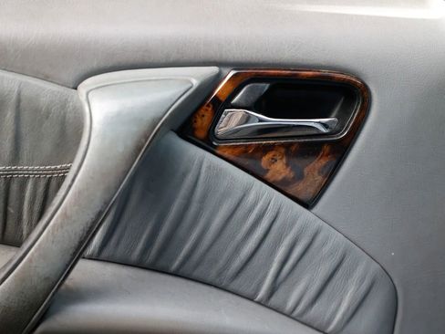 Used 2005 Mercedes-Benz ML 350 4MATIC image 37