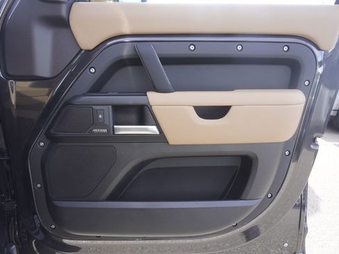 New 2026 Land Rover Defender 110 V8 image 21