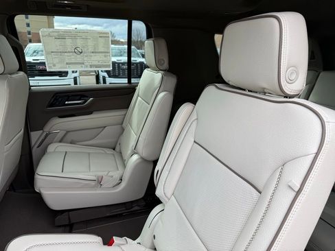 New 2026 GMC Yukon XL Denali w/ Sun & Power Step Package image 25