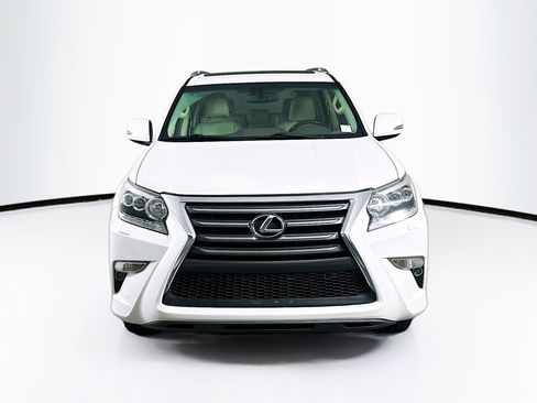 Used 2018 Lexus GX 460 Premium w/ Premium Package image 2