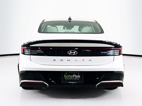 Used 2025 Hyundai Sonata SEL FWD image 7