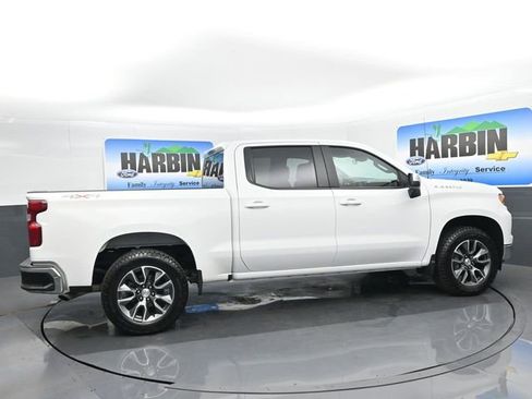 Used 2023 Chevrolet Silverado 1500 LT AWD/4WD image 6