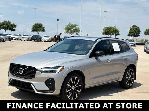 Certified 2023 Volvo XC60 B5 Plus w/ Climate Package AWD/4WD image 2