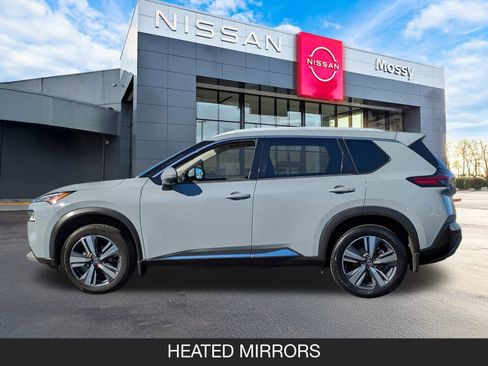 Used 2021 Nissan Rogue SL w/ Premium Package image 5
