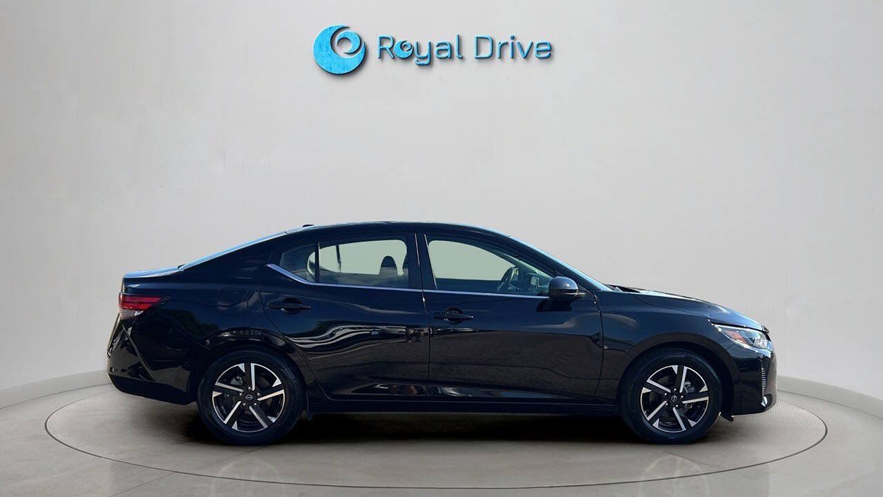 Used 2025 Nissan Sentra SV FWD image 7
