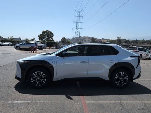 Used 2025 Toyota bZ4X FWD w/ Weather Package image 4