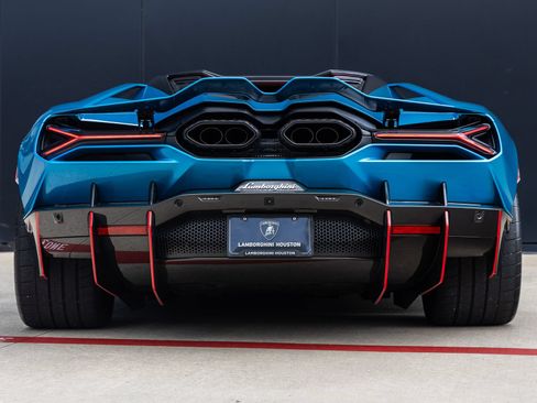 Used 2026 Lamborghini Revuelto AWD/4WD image 8