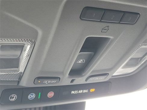 Certified 2024 Chevrolet Silverado 1500 LT Trail Boss w/ Convenience Package II image 31