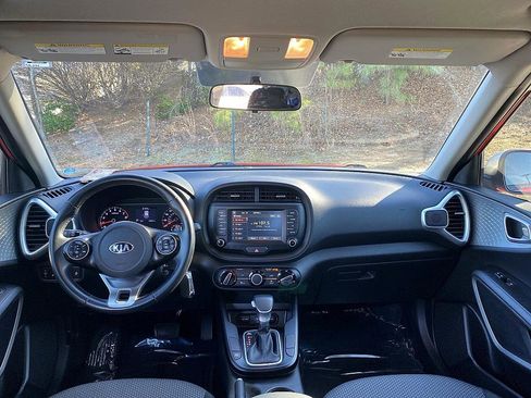 Used 2020 Kia Soul X-Line image 19