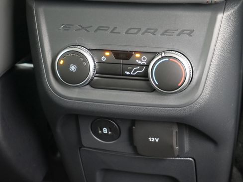 New 2026 Ford Explorer Active w/ Active Comfort Package image 32