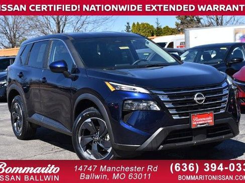 Certified 2025 Nissan Rogue SV image 1