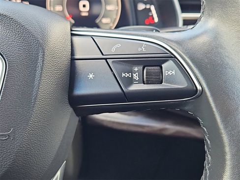 Certified 2022 Audi Q7 2.0T Premium image 28