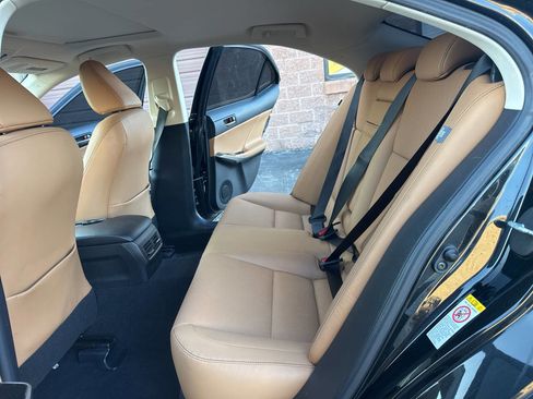 Used 2019 Lexus IS 300 AWD w/ Navigation Package image 34