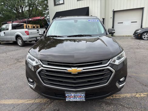 Used 2018 Chevrolet Traverse LT w/ LPO, Floor Liner Package AWD/4WD image 2