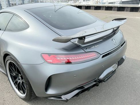 Used 2019 Mercedes-Benz AMG GT R image 34