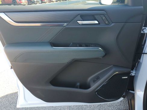 New 2026 GMC Acadia AT4 w/ Luxury Package image 16