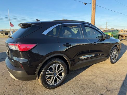 Used 2020 Ford Escape SEL image 11