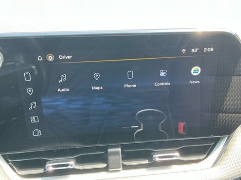 Used 2025 Chevrolet Equinox LT AWD/4WD image 20